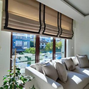 رومن ساده با حاشیه مشکی